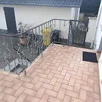 Dom wakacyjny Haus Langert - Einfamilienhaus Mit Terrasse Und Garten Zur Alleinigen Nutzung