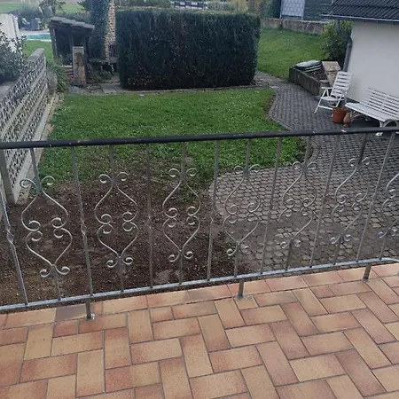 Haus Langert - Einfamilienhaus Mit Terrasse Und Garten Zur Alleinigen Nutzung