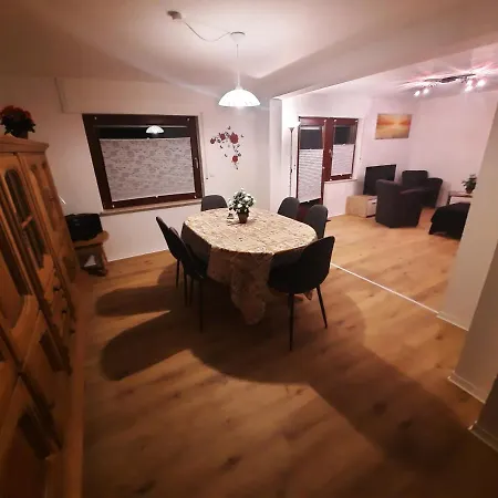 Haus Langert - Einfamilienhaus Mit Terrasse Und Garten Zur Alleinigen Nutzung * Baesweiler