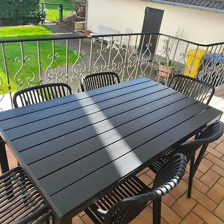 Haus Langert - Einfamilienhaus Mit Terrasse Und Garten Zur Alleinigen Nutzung