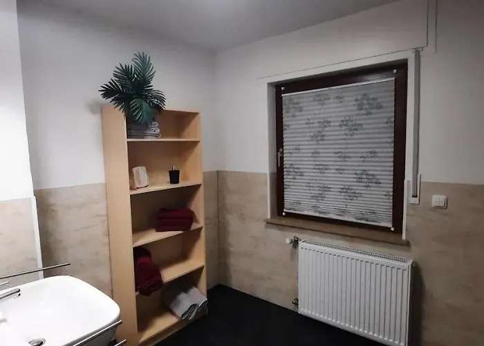 Haus Langert - Einfamilienhaus Mit Terrasse Und Garten Zur Alleinigen Nutzung *